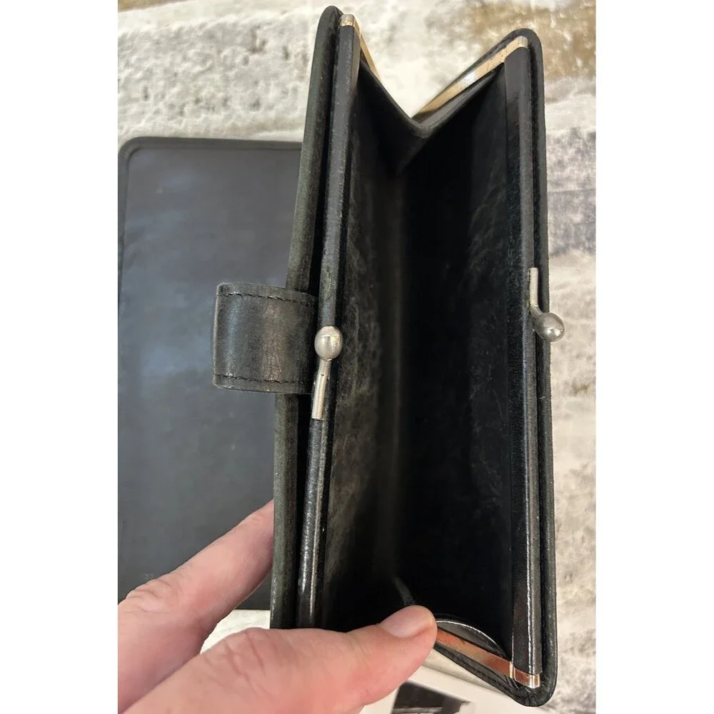 Vintage Coach Black Leather Continental Bifold Wallet KISS-lock Coin Pouch
